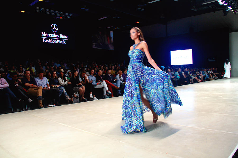 Lidia Minota - Luxe Colore